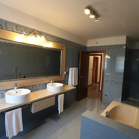 Palazzo Cinque Greenview * Verona